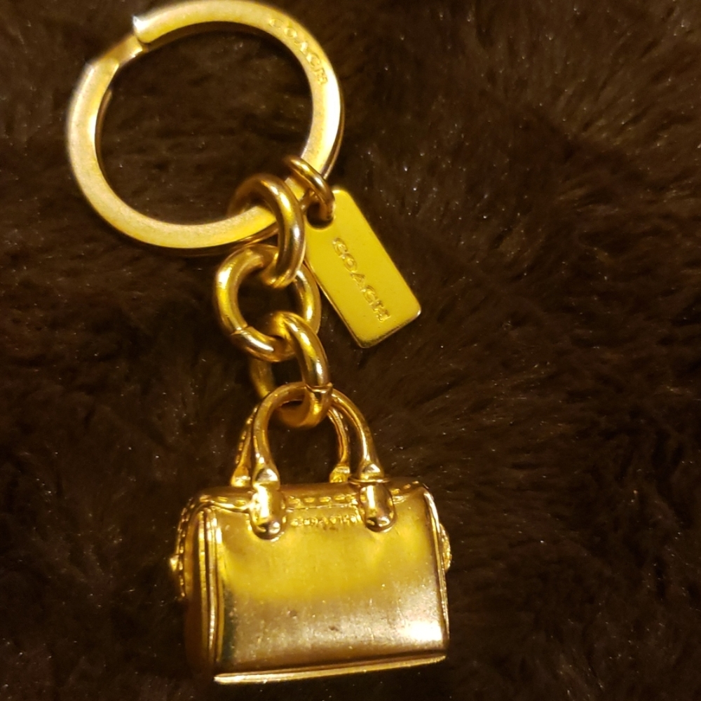 Authentic Coach Bennett keyring key charm